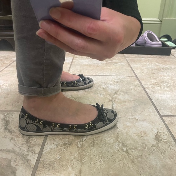 Coach ballet flats with black and white C’s 🥿 - Picture 5 of 11